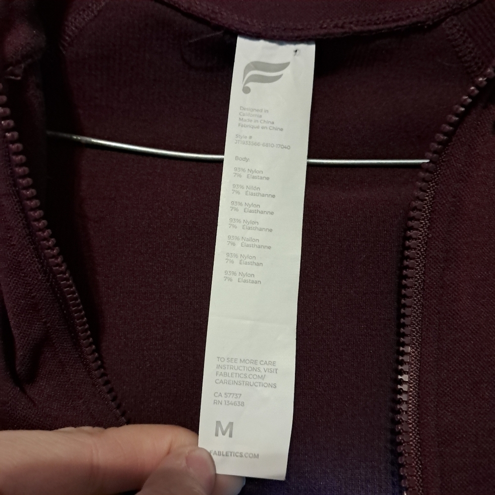 Fabletics Red Burgundy Maroon Delta Seamless Laser Cut Long Sleeve Zip Up Medium - Picture 9 of 9